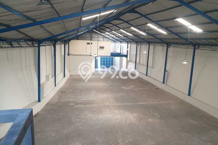 SEWA TERBAIK! Gudang Kawasan Tugu, Luas 1000m², Kawasan Berkembang, Siap Pakai SEWA TERBAIK! Gudang Kawasan Tugu, Luas 1000m², Kawasan Berkembang, Siap Pakai