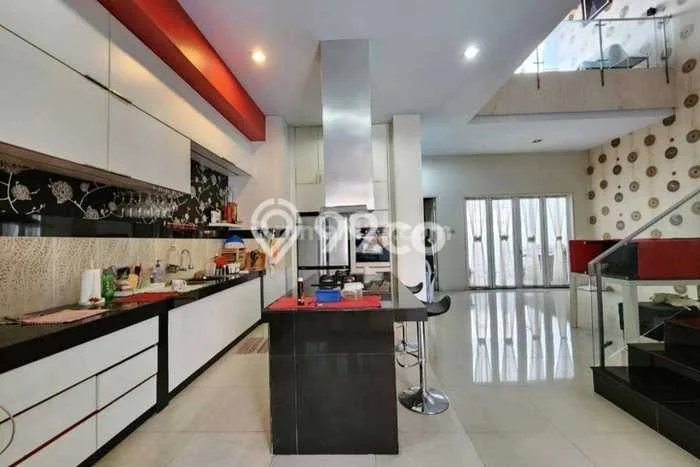 Hunian Mewah Dijual LT 200m2 di Medan Baru, Medan Hunian Mewah Dijual LT 200m2 di Medan Baru, Medan