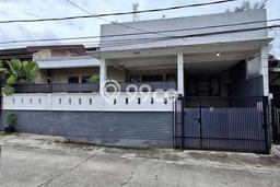 For Sale Rumah 4 Kamar Lokasi Strategis Bagus dan Strategis di Cinere For Sale Rumah 4 Kamar Lokasi Strategis Bagus dan Strategis di Cinere