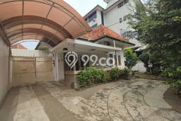 Ready to Use! Premium House LT 517m2 Desain Modern di Cikini Ready to Use! Premium House LT 517m2 Desain Modern di Cikini