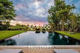 LOKASI STRATEGIS! Vila di , Area 915m2m², Lokasi Prima LOKASI STRATEGIS! Vila di , Area 915m2m², Lokasi Prima