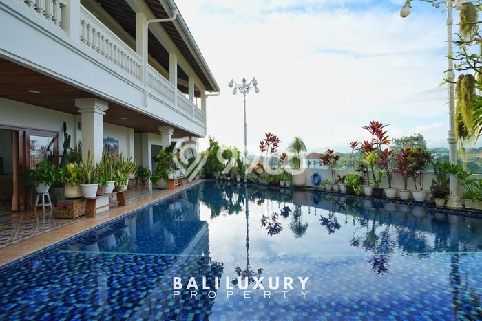 FOR SALE! Vila Kawasan , Luas 640m2m², Lokasi Premium FOR SALE! Vila Kawasan , Luas 640m2m², Lokasi Premium