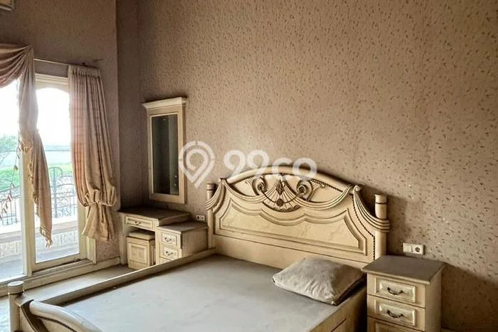 Rumah Elit Modern Tanpa Renovasi di Citraland Surabaya Rumah Elit Modern Tanpa Renovasi di Citraland Surabaya