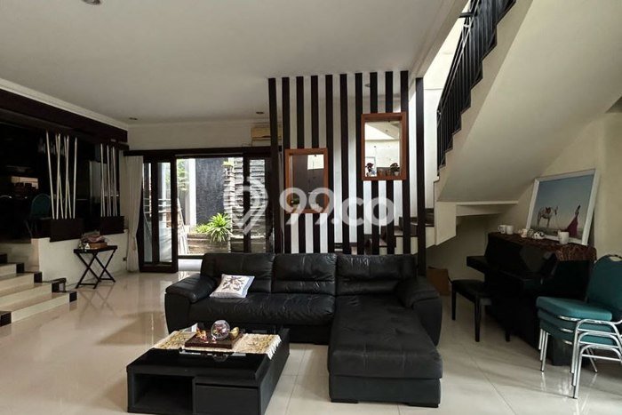 Rumah Luxury Modern Siap Huni di Citraland Surabaya Rumah Luxury Modern Siap Huni di Citraland Surabaya