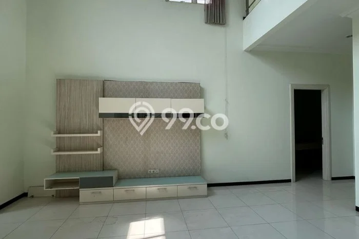 Rumah Elit Modern Tanpa Renovasi di Citraland Surabaya Rumah Elit Modern Tanpa Renovasi di Citraland Surabaya