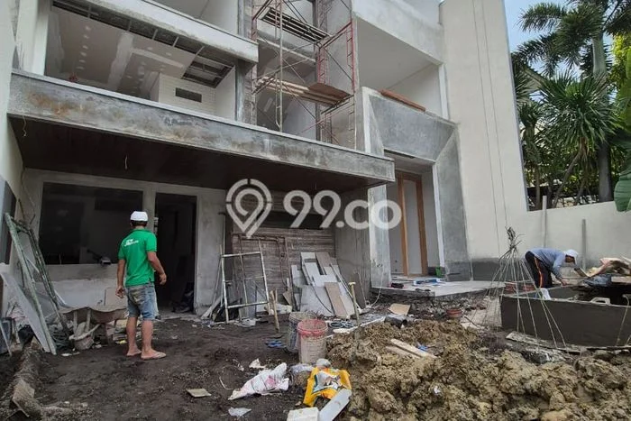 Rumah Elit LB 350m2 Siap Huni Desain Elegan di Citraland, Surabaya Rumah Elit LB 350m2 Siap Huni Desain Elegan di Citraland, Surabaya