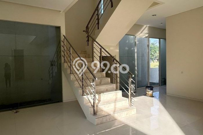 For Sale! Luxury House LT 330m2 Desain Modern di Citraland For Sale! Luxury House LT 330m2 Desain Modern di Citraland