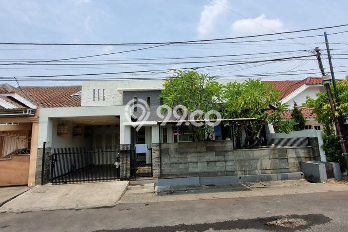 Rumah LT 360m2m² Semi Furnished di Lokasi Prestisius , Surabaya Rumah LT 360m2m² Semi Furnished di Lokasi Prestisius , Surabaya