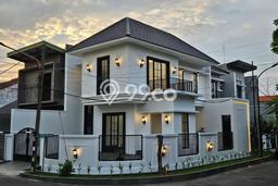 Siap Huni Rumah Mewah 3 Kamar di Rungkut Dekat ke Mana Pun Siap Huni Rumah Mewah 3 Kamar di Rungkut Dekat ke Mana Pun