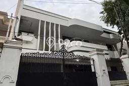 Hunian Mewah LB 1100m2 Siap Huni Desain Elegan di Dharma Husada, Surabaya Hunian Mewah LB 1100m2 Siap Huni Desain Elegan di Dharma Husada, Surabaya
