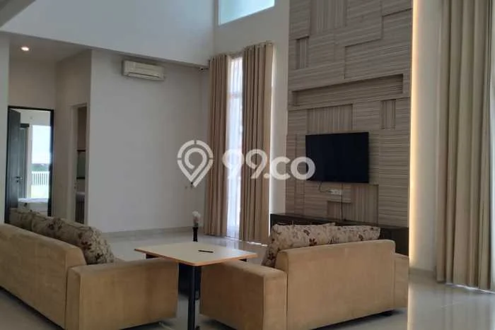 Hunian Elit LB 750m2 Siap Pakai Desain Elegan di Citraland, Surabaya Hunian Elit LB 750m2 Siap Pakai Desain Elegan di Citraland, Surabaya