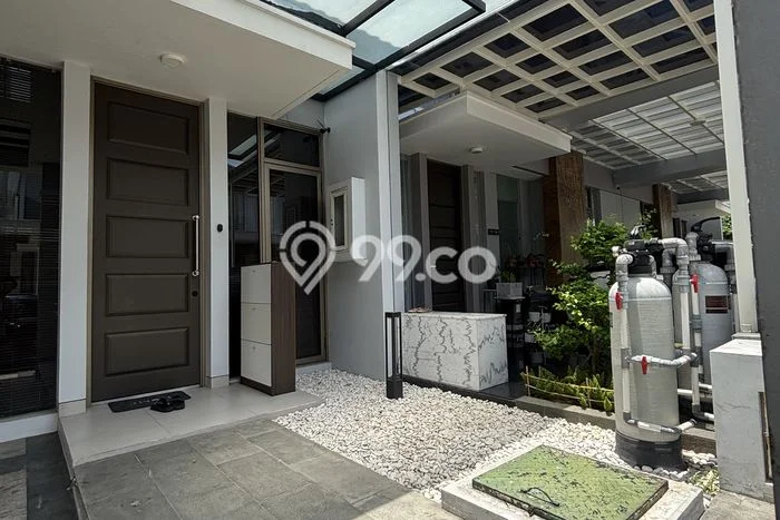 For Sale! Premium House LT 128m2 Desain Modern di Pakuwon City For Sale! Premium House LT 128m2 Desain Modern di Pakuwon City