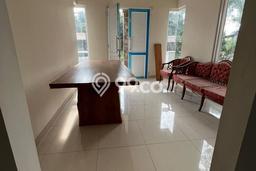For Sale! Luxury House LT 406m2 Desain Elegan di Kota Wisata For Sale! Luxury House LT 406m2 Desain Elegan di Kota Wisata