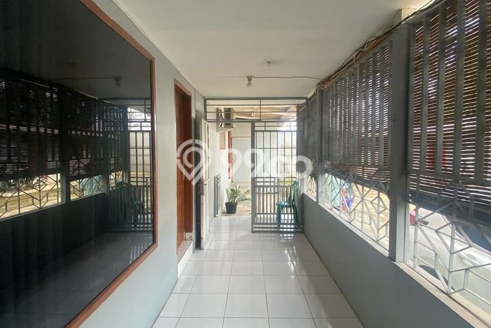 Area Ramai! Gudang Dijual di Margaasih untuk Bisnis Luas Bangunan 645m2 Area Ramai! Gudang Dijual di Margaasih untuk Bisnis Luas Bangunan 645m2