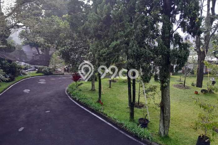 LOKASI STRATEGIS! Vila di , Area 2461m2m², Area Potensial LOKASI STRATEGIS! Vila di , Area 2461m2m², Area Potensial