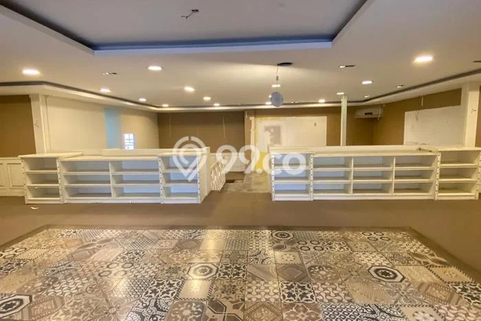 Unit Komersial Disewa Lokasi Sukajadi, Bandung Spesifikasi Luas Bangunan 500m2 Unit Komersial Disewa Lokasi Sukajadi, Bandung Spesifikasi Luas Bangunan 500m2