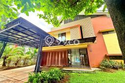 Rumah Elit Modern Tanpa Renovasi di Sentul City Bogor Rumah Elit Modern Tanpa Renovasi di Sentul City Bogor