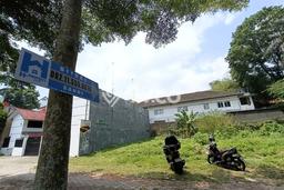 Kavling Tanah di Coblong Dijual Luas 319m2 Legalitas SHM Kavling Tanah di Coblong Dijual Luas 319m2 Legalitas SHM