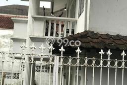 Rumah Lokasi Strategis kawasan , Bandung, Luas 515m2m² Bangunan 250m2m² Rumah Lokasi Strategis kawasan , Bandung, Luas 515m2m² Bangunan 250m2m²