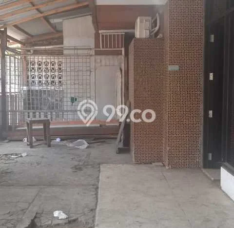 Disewakan! Rumah 6 Kamar Tidur &
3 Kamar Mandi di Cikutra, Bandung Disewakan! Rumah 6 Kamar Tidur &
3 Kamar Mandi di Cikutra, Bandung