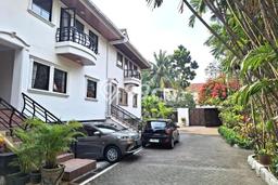 Rumah Elit LB 320m2 Siap Pakai Desain Elegan di Kemang, Jakarta Selatan Rumah Elit LB 320m2 Siap Pakai Desain Elegan di Kemang, Jakarta Selatan