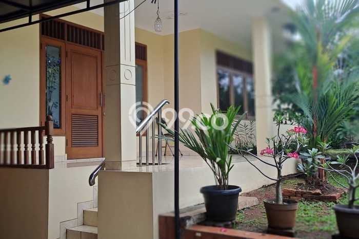 Dijual Rumah Mewah Elegan Dengan View Eksklusif di Tanah Kusir, Jakarta Selatan Dijual Rumah Mewah Elegan Dengan View Eksklusif di Tanah Kusir, Jakarta Selatan