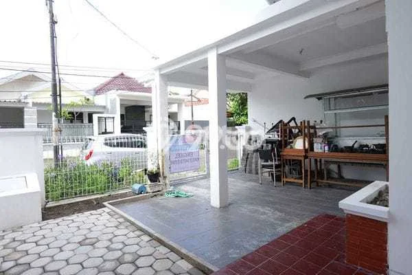 Disewakan! Rumah 3 Kamar Tidur &
2 Kamar Mandi di Araya, Malang Disewakan! Rumah 3 Kamar Tidur &
2 Kamar Mandi di Araya, Malang