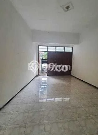 Disewakan Rumah Harga Terjangkau di Malang Kota Malang Punya 4 Kamar Tidur Disewakan Rumah Harga Terjangkau di Malang Kota Malang Punya 4 Kamar Tidur