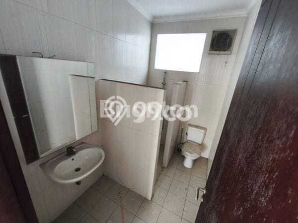 Rumah di Araya, Siap Huni, 2 KM, Dekat Araya, Malang, Malang, Luas 450m2m² Bangunan 600m2m² Rumah di Araya, Siap Huni, 2 KM, Dekat Araya, Malang, Malang, Luas 450m2m² Bangunan 600m2m²