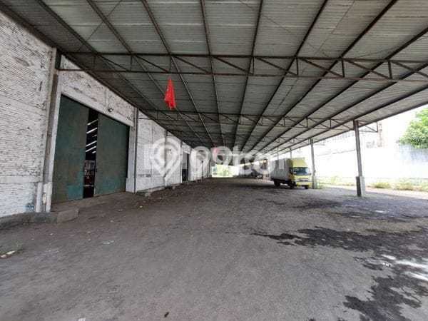 LOKASI TERBAIK! Gudang Kawasan Kedungkandang, Luas 3000m2m², Kawasan Strategis LOKASI TERBAIK! Gudang Kawasan Kedungkandang, Luas 3000m2m², Kawasan Strategis