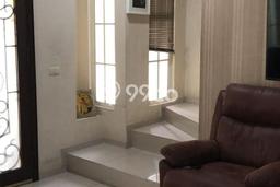 Rumah Strategis Minimalis Lb 160m2 di Karawaci, Tangerang Rumah Strategis Minimalis Lb 160m2 di Karawaci, Tangerang