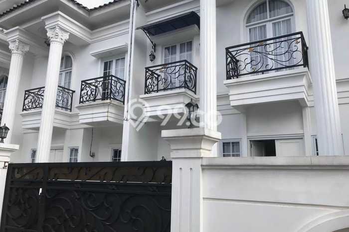 For Sale Rumah 3 Kamar Lokasi Ideal Nyaman dan Strategis di Jatisampurna For Sale Rumah 3 Kamar Lokasi Ideal Nyaman dan Strategis di Jatisampurna