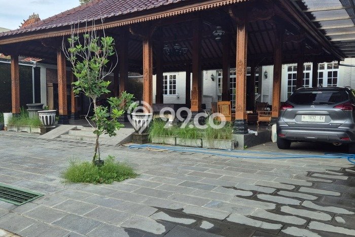 Jual Rumah Mewah Elegan Dengan View Cantik di Ungaran, Semarang Jual Rumah Mewah Elegan Dengan View Cantik di Ungaran, Semarang