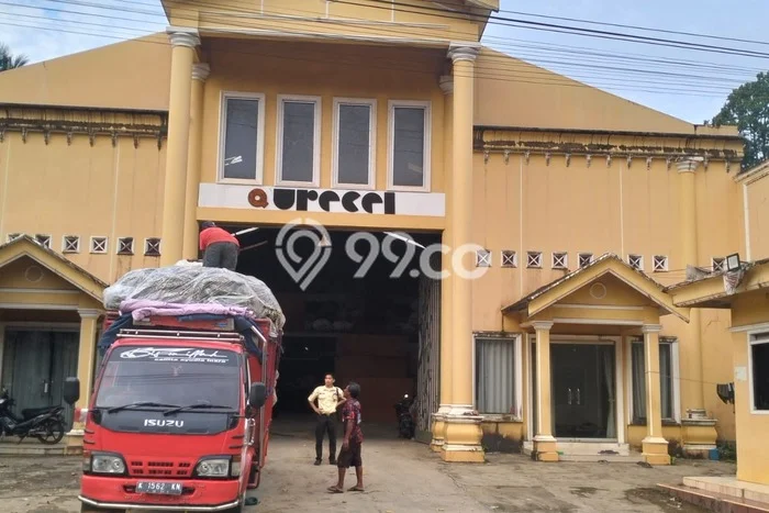 AREA SUPER PREMIUM! Gudang di Jepara, Luas 8000m², Ramai Pengunjung AREA SUPER PREMIUM! Gudang di Jepara, Luas 8000m², Ramai Pengunjung