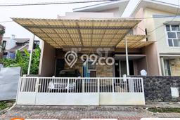 For Sale Rumah 4 Kamar Lokasi Ideal Bagus dan Strategis di Bulak For Sale Rumah 4 Kamar Lokasi Ideal Bagus dan Strategis di Bulak