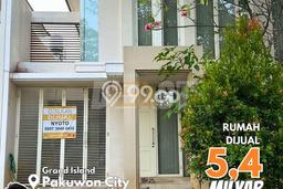 BEST PRICE! Rumah Premium di Pakuwon City, Luas 216m² LB 154m² BEST PRICE! Rumah Premium di Pakuwon City, Luas 216m² LB 154m²