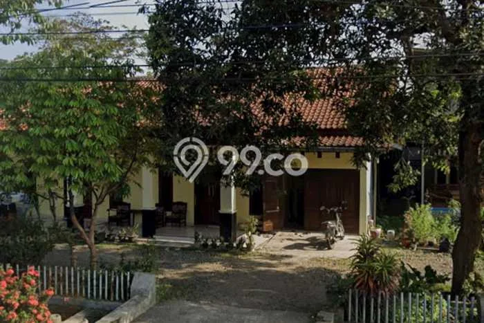 Siap Huni Hunian Elit 9 Kamar di Rawalo Dekat ke Mana Saja Siap Huni Hunian Elit 9 Kamar di Rawalo Dekat ke Mana Saja