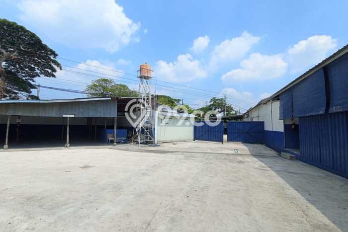 Disewakan Gudang komersial di Gentan luas bangunan 2112m2 Disewakan Gudang komersial di Gentan luas bangunan 2112m2