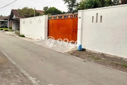 Lahan Kosong Dijual di Solo dengan Area 1402m2 Lahan Kosong Dijual di Solo dengan Area 1402m2