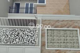 Rumah Minimalis Terbaik Dijual Area Banyuanyar LT 100m2 Rumah Minimalis Terbaik Dijual Area Banyuanyar LT 100m2