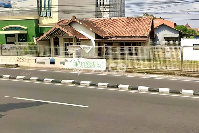 Gudang Premium Kawasan Depok, Luas 620m², Jalan Utama, Berkembang Gudang Premium Kawasan Depok, Luas 620m², Jalan Utama, Berkembang