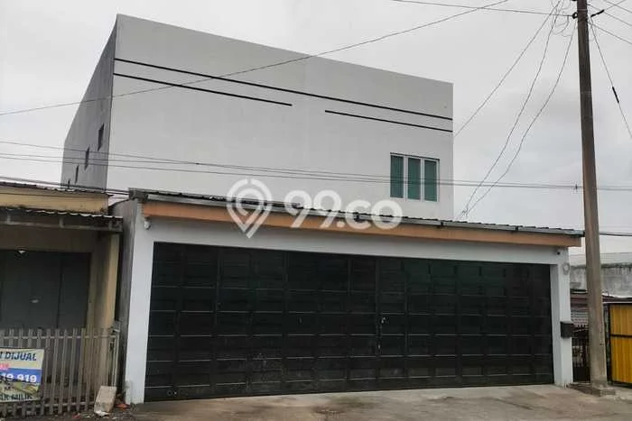 Ruko untuk Disewa di Pusat Sukoharjo Luas Bangunan 350m2 Ruko untuk Disewa di Pusat Sukoharjo Luas Bangunan 350m2