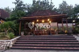Unit Komersial Dijual di Gentan Solo 1000m2 Unit Komersial Dijual di Gentan Solo 1000m2