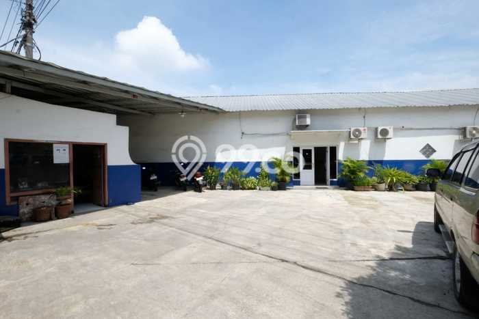 Disewakan Gudang komersial di Gentan luas bangunan 2112m2 Disewakan Gudang komersial di Gentan luas bangunan 2112m2