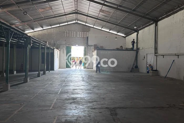 Gudang disewakan lokasi strategis Karawaci Tangerang 540m2 Gudang disewakan lokasi strategis Karawaci Tangerang 540m2