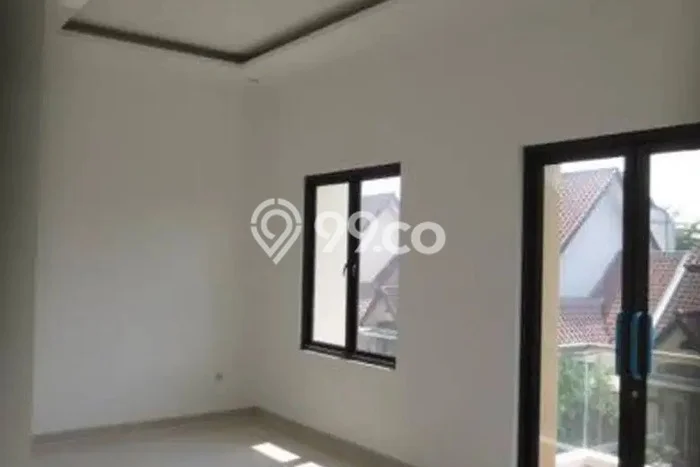 Disewakan Rumah Harga Terjangkau di Green Lake City Jakarta Barat dengan 3 Kamar Tidur Disewakan Rumah Harga Terjangkau di Green Lake City Jakarta Barat dengan 3 Kamar Tidur