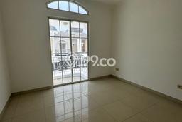 Rumah di Green Lake City, 3 KT, Dekat Fasilitas Umum, Luas 90m² LB 90m² Rumah di Green Lake City, 3 KT, Dekat Fasilitas Umum, Luas 90m² LB 90m²