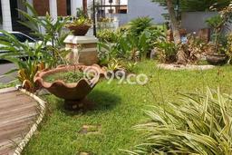 Rumah Elit LB 300m2 Siap Pakai Desain Elegan di Cibubur, Bekasi Rumah Elit LB 300m2 Siap Pakai Desain Elegan di Cibubur, Bekasi