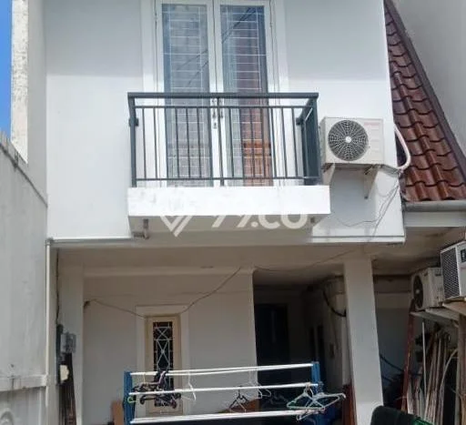Unit Kost Dijual di Kuningan dengan 20 Kamar Area Strategis Unit Kost Dijual di Kuningan dengan 20 Kamar Area Strategis