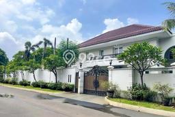 For Sale! Luxury House LT 1381m2 Desain Modern di Permata Hijau For Sale! Luxury House LT 1381m2 Desain Modern di Permata Hijau